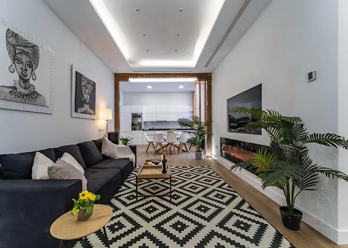 Exclusive Luxury Apartment In Central Madrid